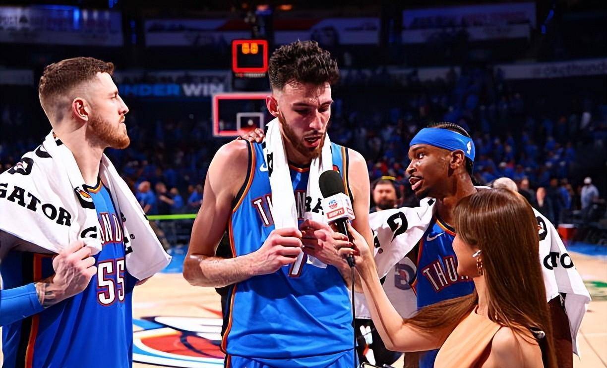 浓眉哥狂砍爆发新星分，冲击季后赛迎来新赛季高光！的简单介绍