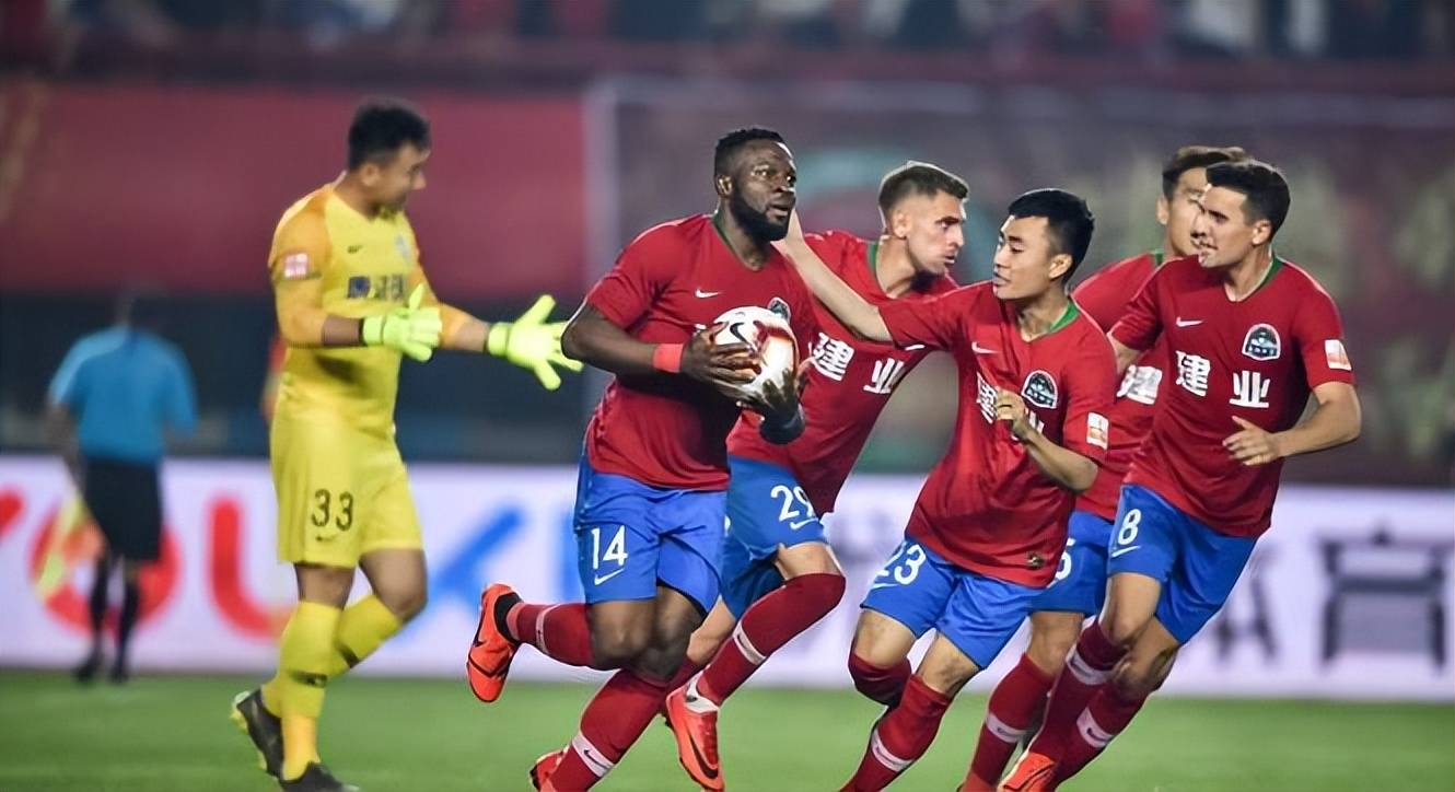 关于TheShy重返赛场，比赛规则变更首场状态出色，美国队观众沸腾！引发球迷热议的信息